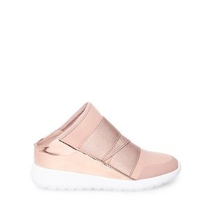 Steve Madden Rose Gold slide on sneakers